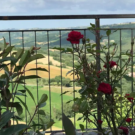 Casa Cola Holiday Casa vacanze Serra San Quirico
